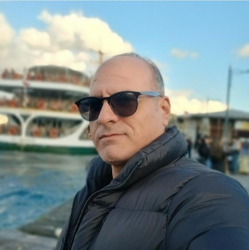 فادي بطاينة في عمله